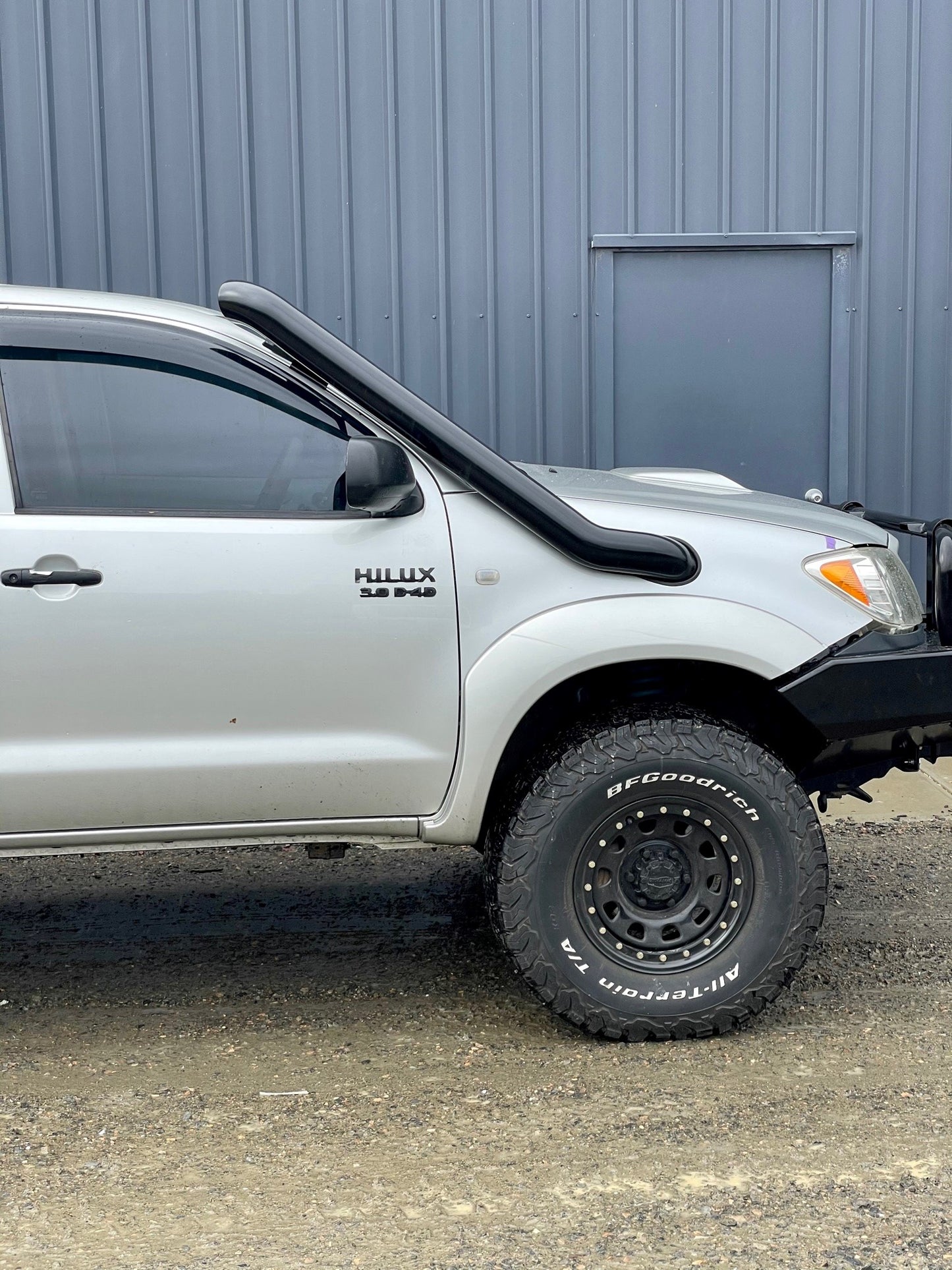 Toyota Hilux N70 Mid Entry Snorkel