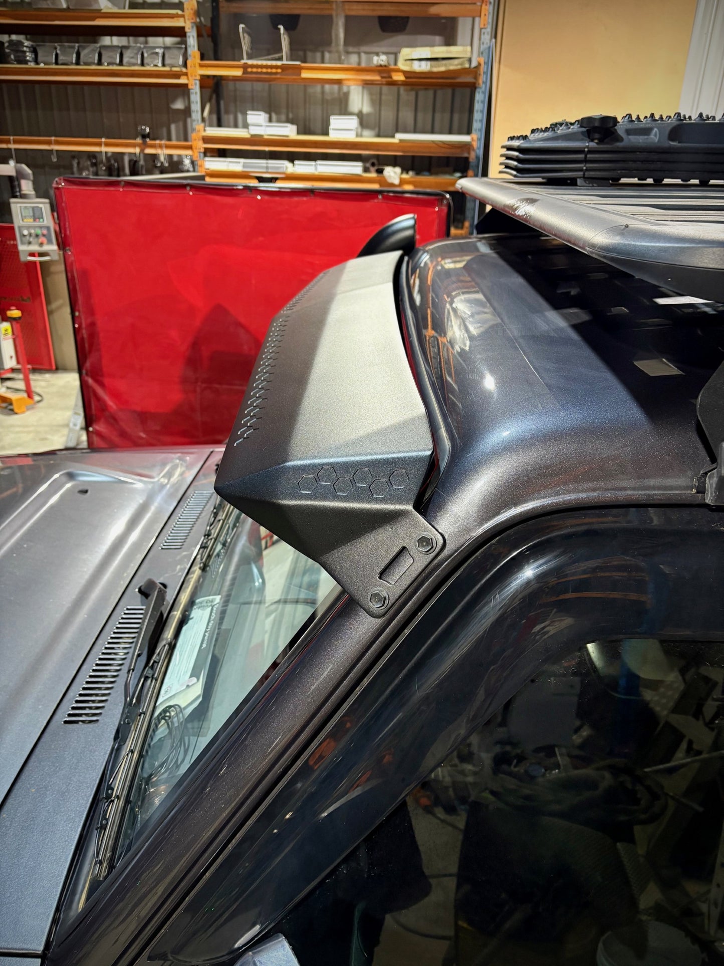 70 Series Aluminium Sunvisor