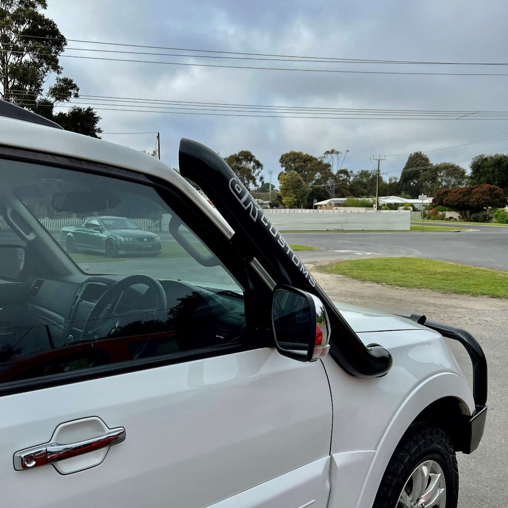 Mitsubishi Pajero V80 Gen 4 Mid Entry Snorkel