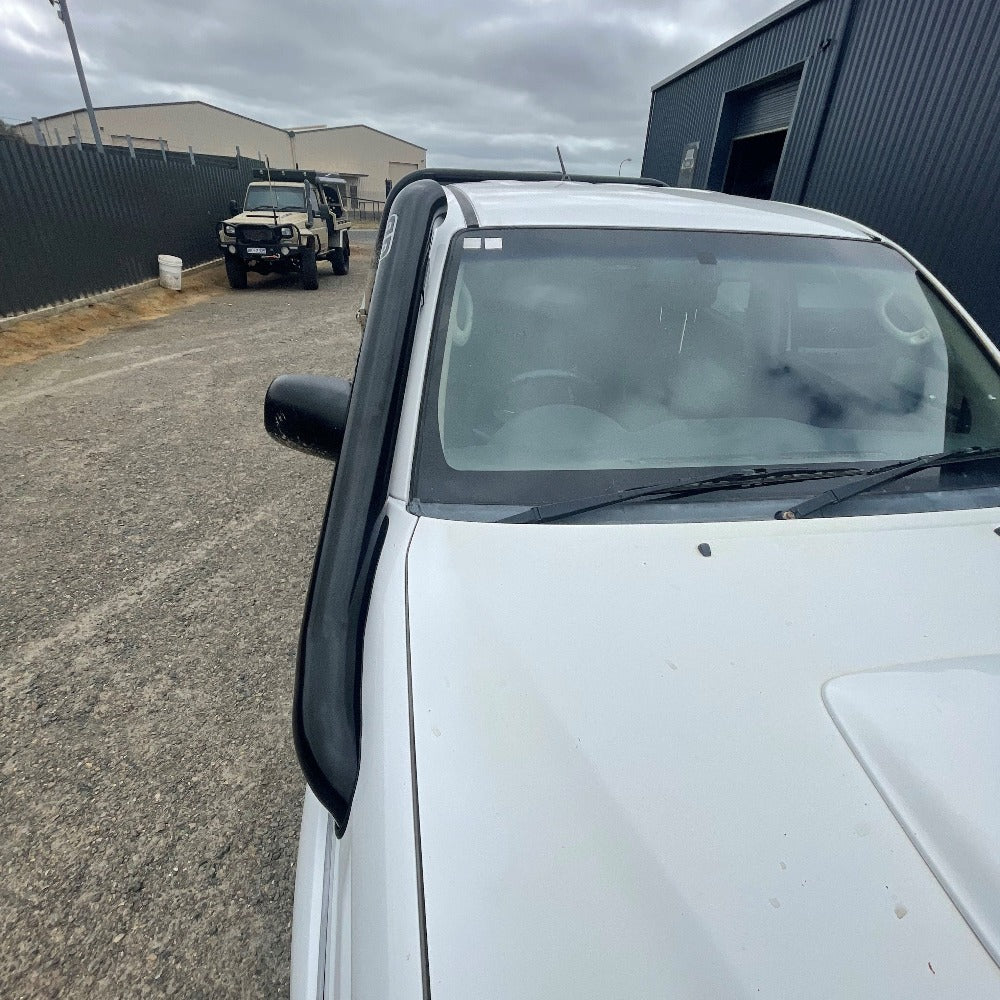 Toyota Hilux N70 Mid Entry Snorkel