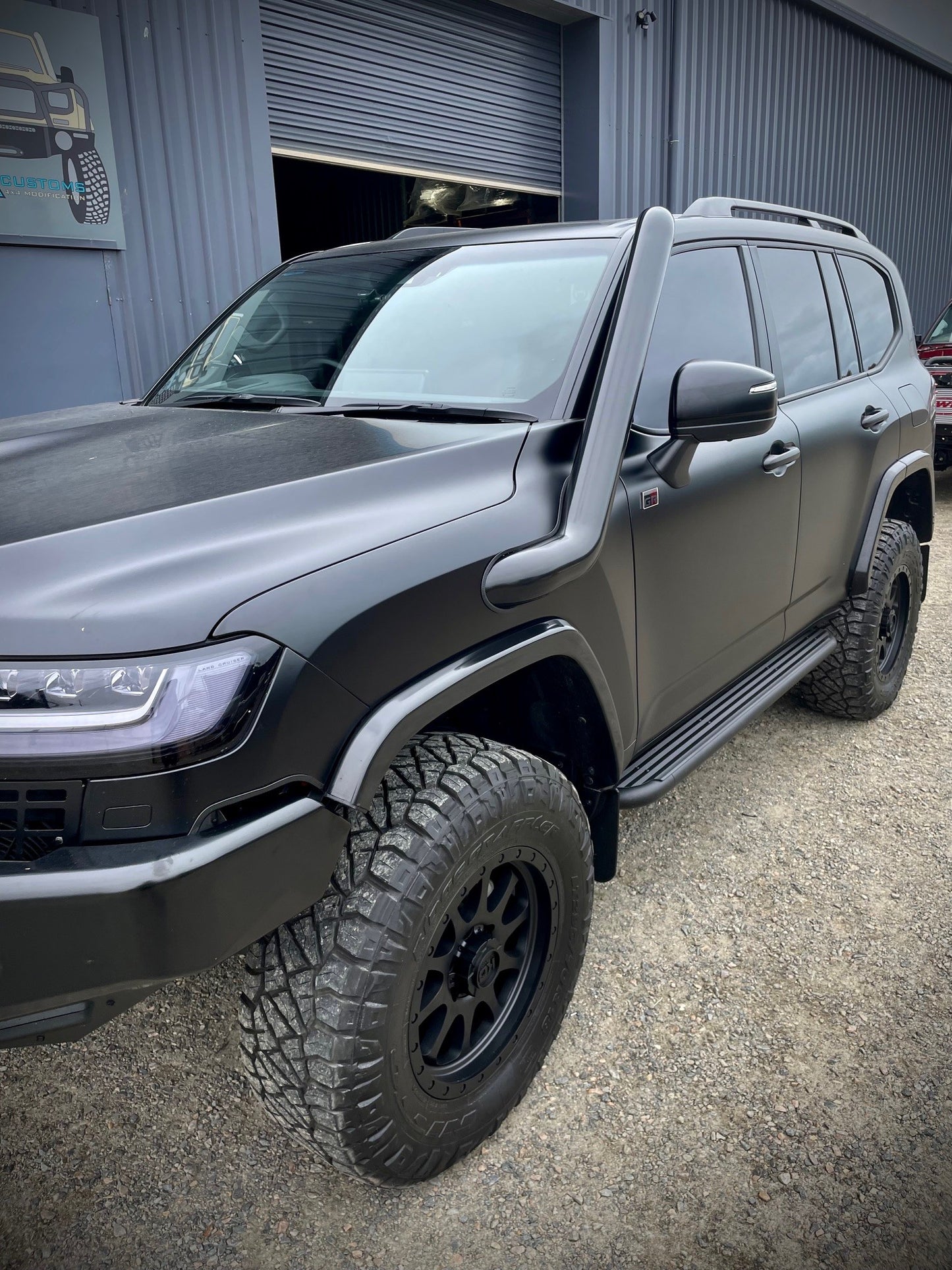 Toyota LC300 4" Mid Entry Snorkel