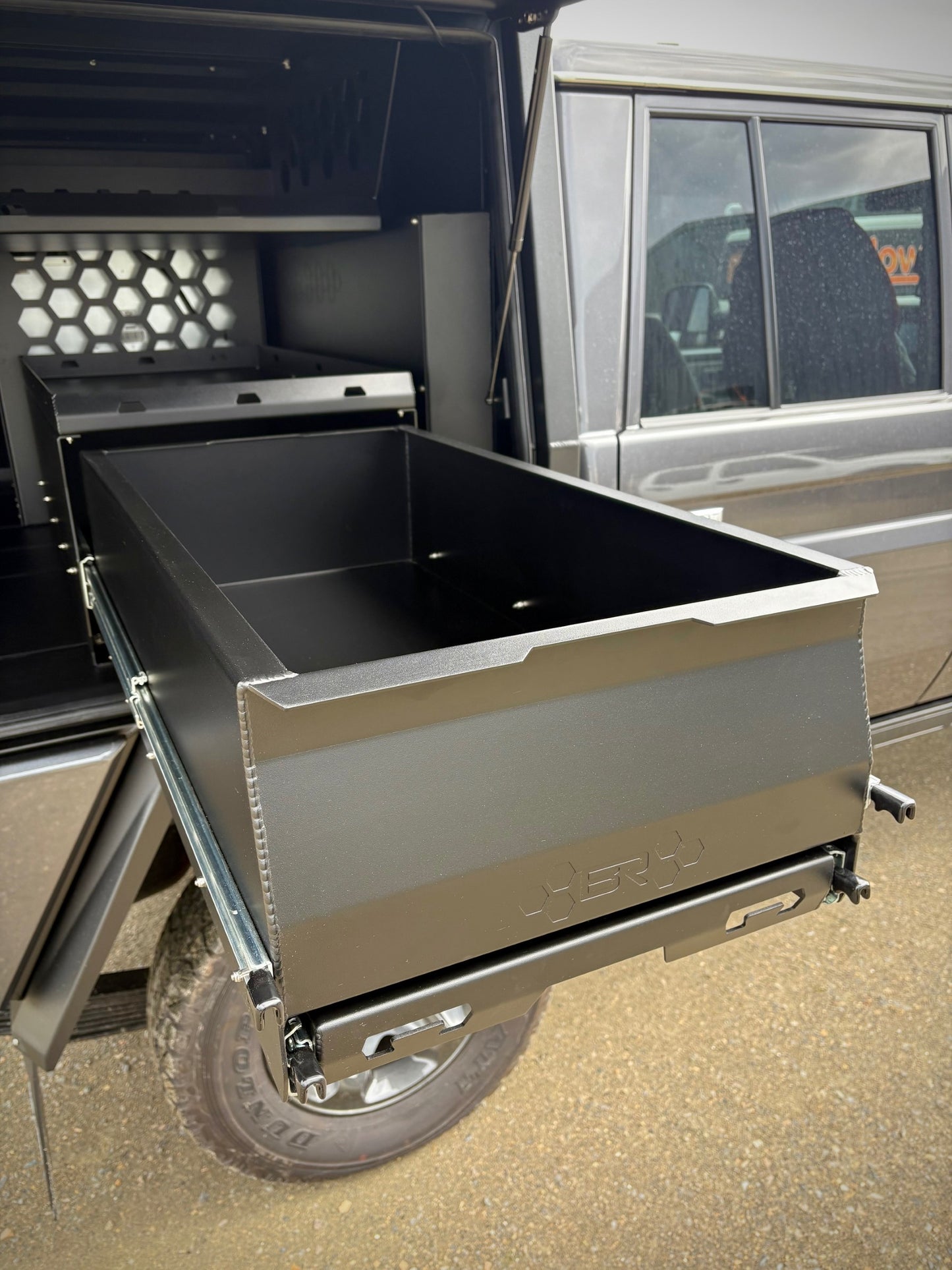 Aluminium Canopy Draw/Table Combo